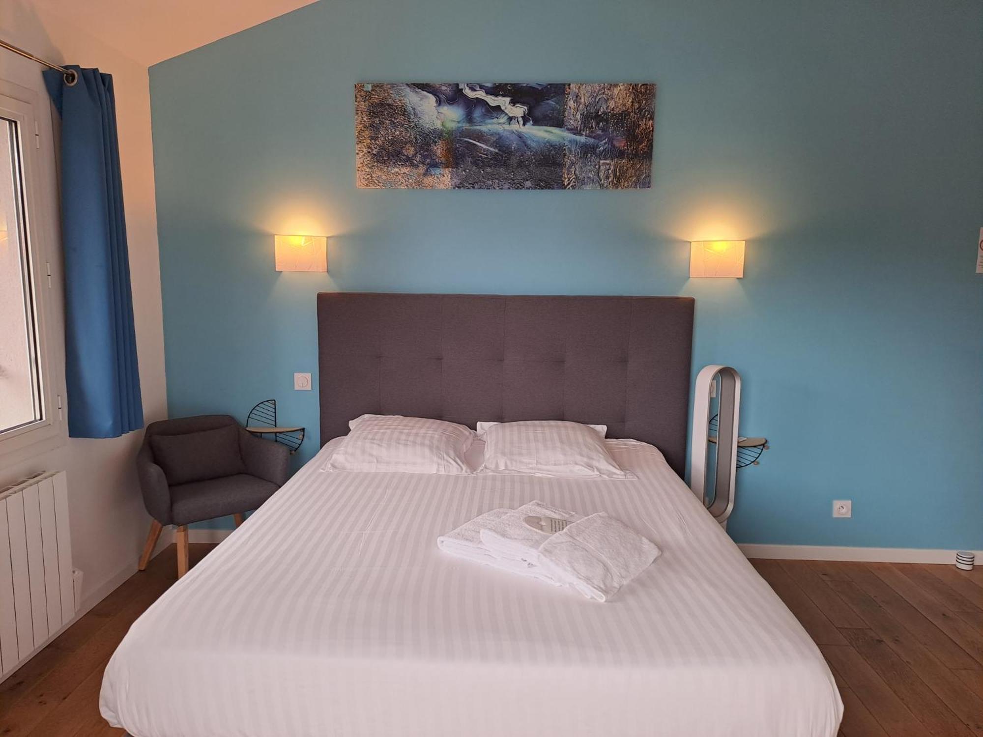 Hotel L'Auberge Canaulaise Lacanau Buitenkant foto